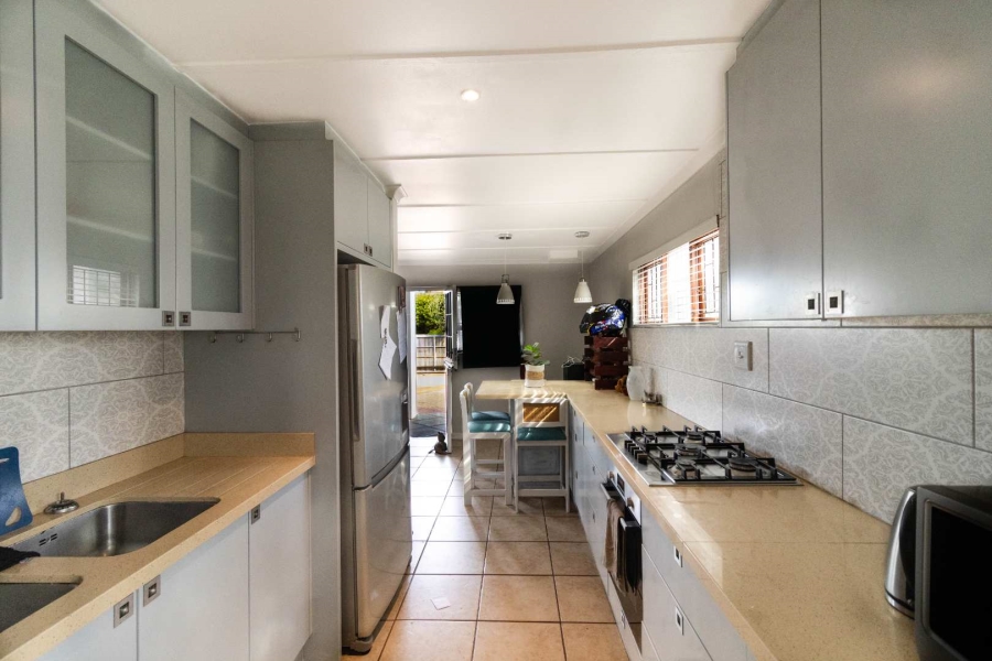 4 Bedroom Property for Sale in Sandbaai Western Cape